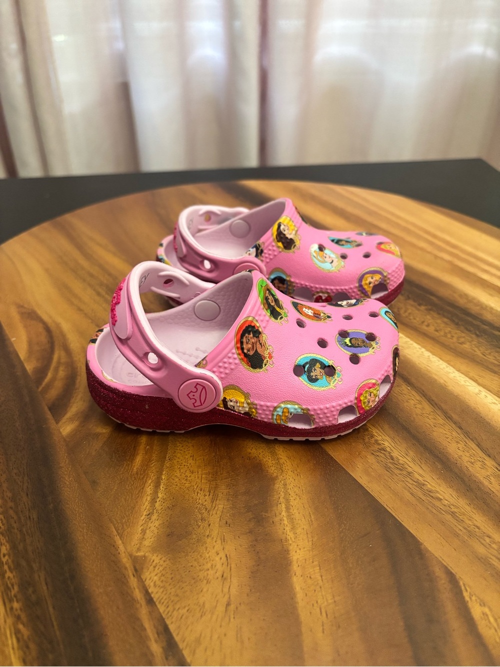 Crocs Disney Pink Princess Theme Classic Clogs Toddler Size 6C